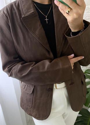 Кожаный пиджак gianni коричневый1 фото