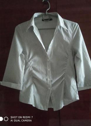 Брендовая стильная блуза на пуговицах, с четвертым рукавом от atmosphere1 фото