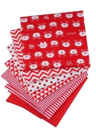 Набор небольших отрезов ткани для рукоделия красного цвета - 7 отрезов 20*25 см