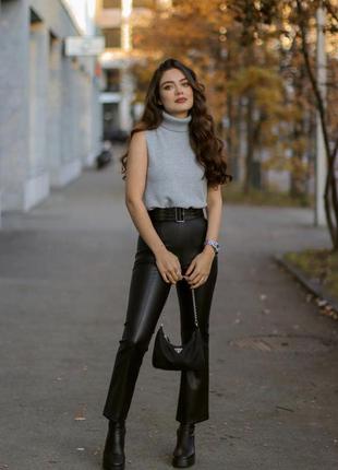 Кожаные брюки, лосины, легинсы клеш, капри bootcut из экокожи / шкіряні брюки zara