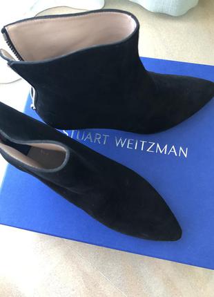 Замшевые ботильоны stuart weitzman 2