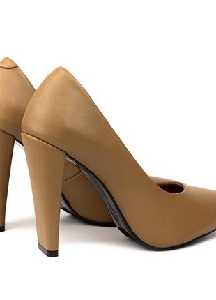 Женские туфли лодочки кожаные 36-38 woman's heel коричневые на высоком широком каблуке с острым носком4 фото