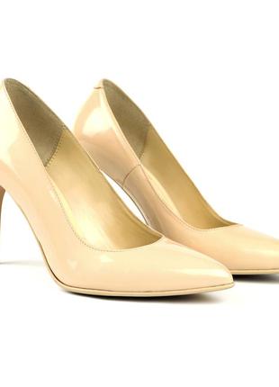 Женские классические кожаные лодочки 35 размер woman's heel бежевые лаковые туфли на каблуке1 фото