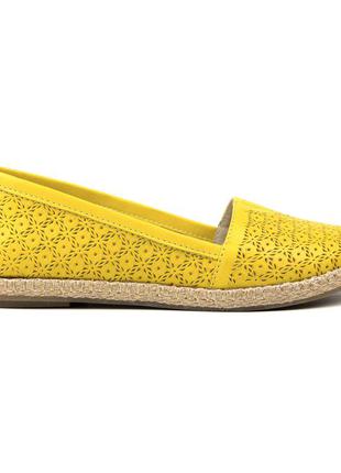 Жовті шкіряні еспадрільї 36. 39. на низькому ходу woman's heel з заокругленим носком