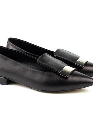 Туфлі шкіряні жіночі 35-40 woman's heel чорні декоровані металевою пряжкою2 фото