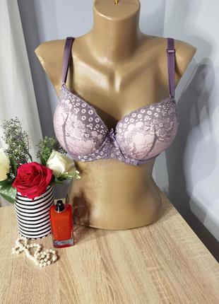 Бюстгальтер пуш ап розміру 80c