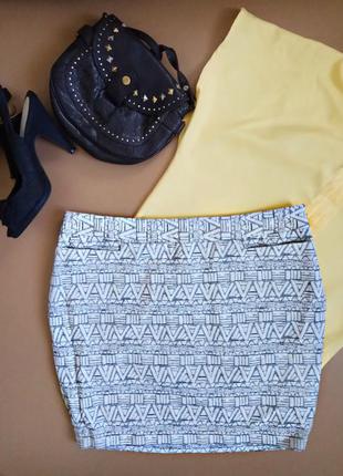 Фірмова спідниця next