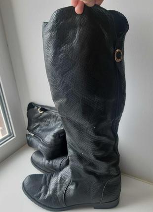 Фірмові зимові чоботи ботфорти 40р натуральна шкіра1 фото