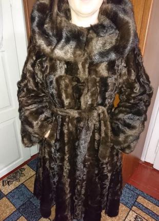 Шуба під норку 46 розміру з капішоном