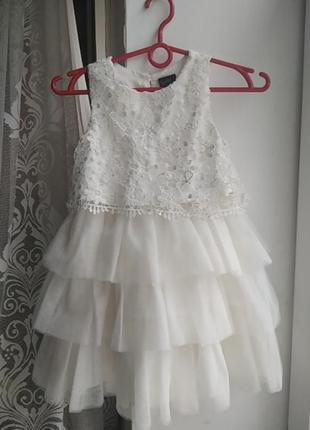 Cynthia rowley нарядное платье 4-5 лет 110 см ромашки