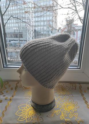 Шапка . 2