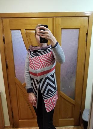 Оригінальний довгий кардиган сведр