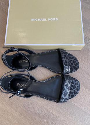 Michael kors босоніжки, шльопанці 37 майкл корс взуття шльопанців