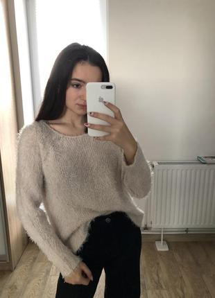 Свитер