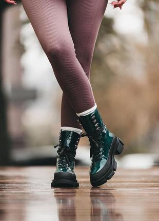 Женские лаковые кожаные ботинки3 фото
