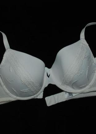 80b / 36b  базовый бюстгальтер c кружевцем marks & spencer