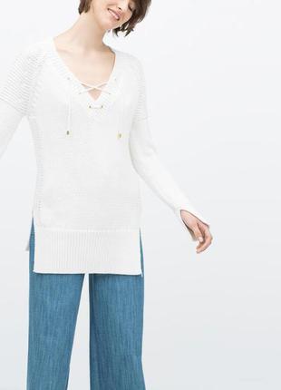 Білий светр zara з палітуркою на грудях