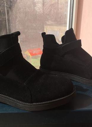 Новые кожаные демисезонные ботинки4 фото