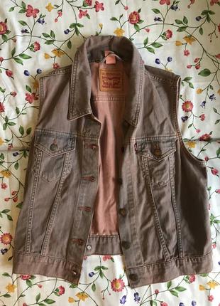 Жилетка джинсовая розовая levi’s