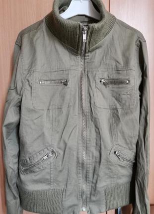 Стильна вітровка, р. s