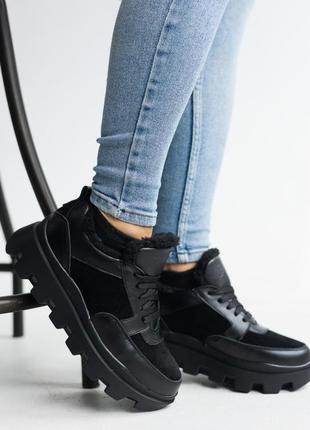 Зимові кросівки жіночі. натуральна шкіра