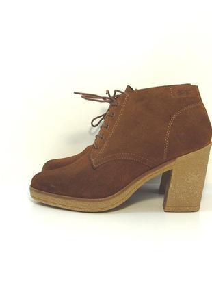 Жіночі замшеві черевики esprit р. 40