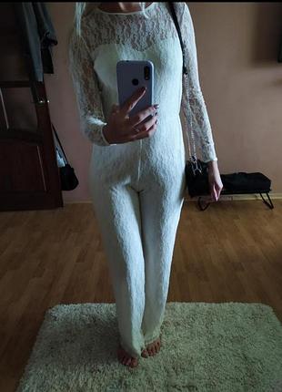 Шикарний молочний комбінезон  з відкритою спинкою lipinskaya