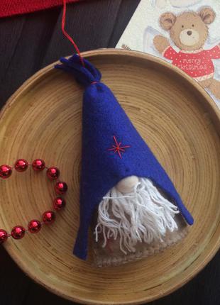 Новорічний декор гном на ялинку з фетру, новорічна іграшка на ялинку ручної роботи
