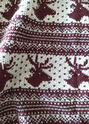 Свитер с новогодним принтом 5