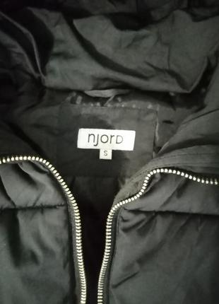Классный тёплый пуховик njord
