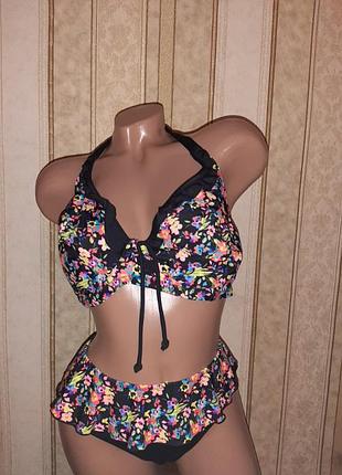 Шикарний жіночий купальник