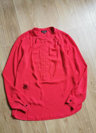 Красная яркая шифоновая рубашка блуза