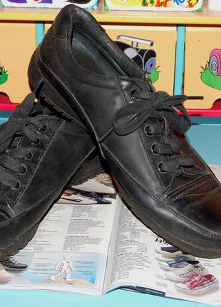 Натуральная кожа. 45 размер. стелька 28,7см