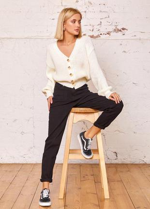 Молочний в'їхав язаний светр на ґудзиках4 фото