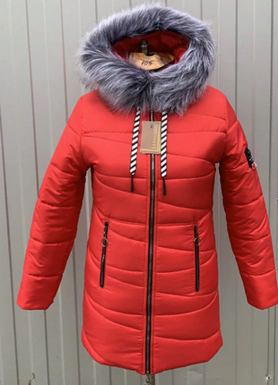 Зимняя женская удлиненная куртка