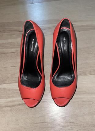Туфлі з відкритим носком vito rossi3 фото