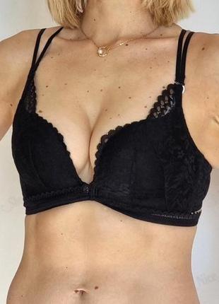 Мереживний бюстгальтер з застібкою спереду