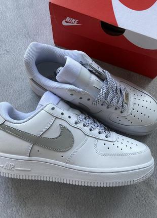 Женские демисезонные спортивные кроссовки nike air force