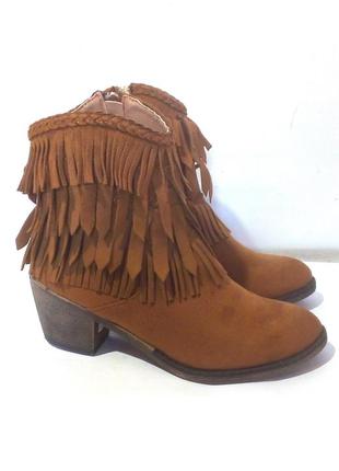 Стильні демісезонні черевики, ботильйони з бахромою, р. 38 код b3827