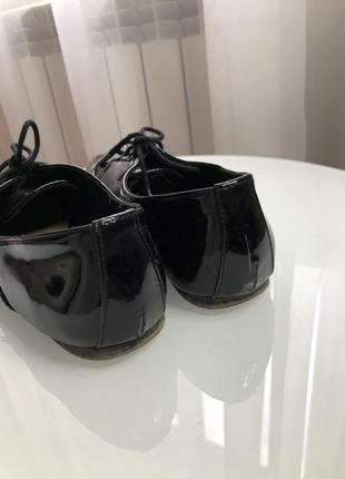 Туфли черные bershka лаковые 38 р6 фото
