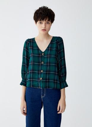 Блуза зелёная в клетку на пуговицах с объемными рукавами pull & bear