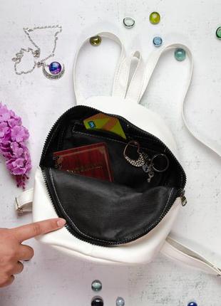 Жіночий компактний і місткий рюкзак прогулянковий mane — білий6 фото