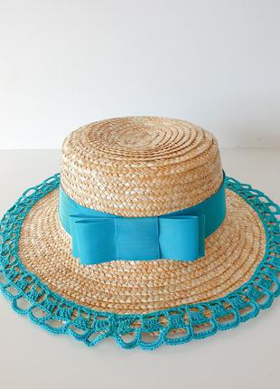 Шляпка канотье с декором