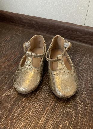 Золотые туфельки для малышки на 1 год 1 ,52 фото