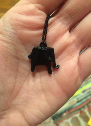 Трендові кольє, намисто слон