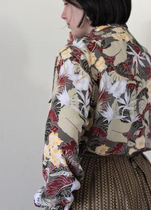 Вінтажна сорочка з принтом в екзотичні квіти. 80-і роки.3 фото