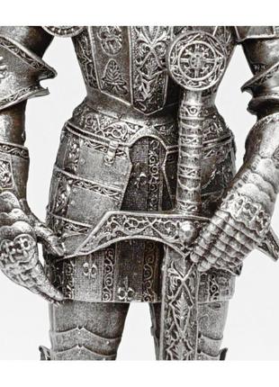 Фигурка статуэтка на подарок из полистоуна рыцарь с мечом высота 32.5 см3 фото