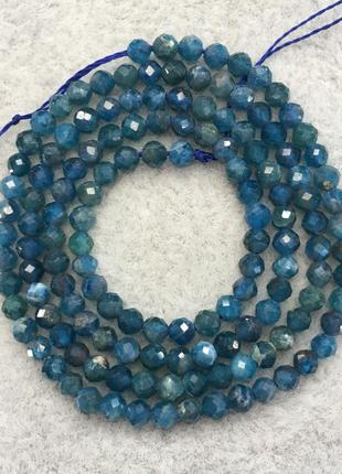 Бусины на нитке натуральный камень апатит