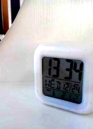 Світяться годинник будильник термометр нічник хамелеон