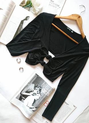 Актуальна вкорочена кофта/кроп-топ на зав'язочках/кофта/топ/кофтинка boohoo, на р. xs/s